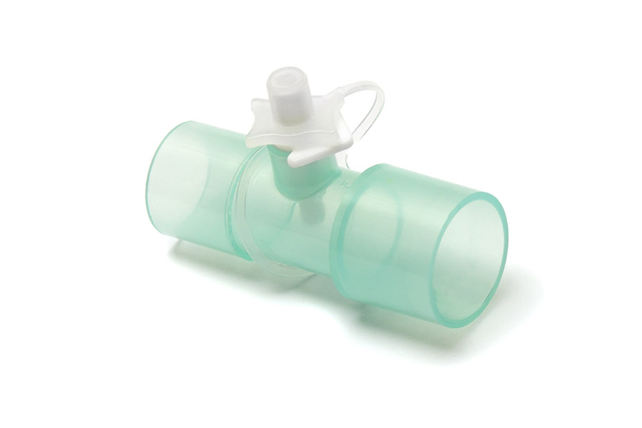 Conector recto 22M-22F con puerto para inserción MDI dirigido a la conexión 22M